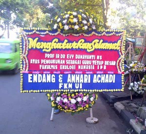 karangan bunga selamat dan sukses type E (3)